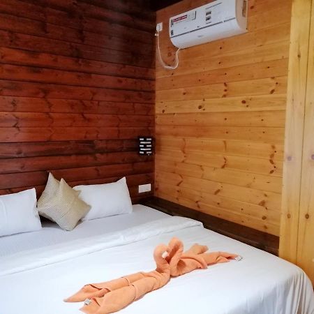 The Cabin Ella Exterior foto